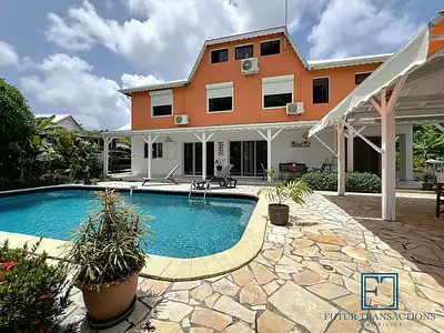 Maison, 218,53 m²
