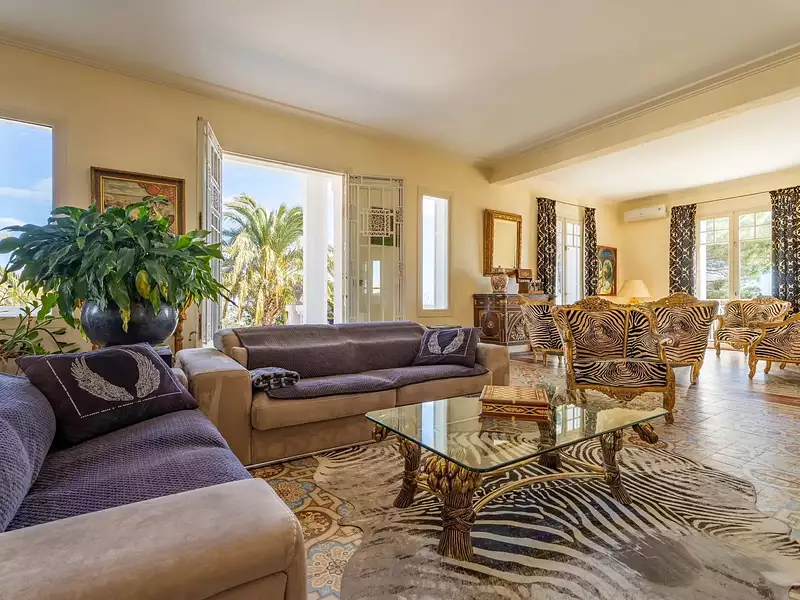 Maison, 338 m²