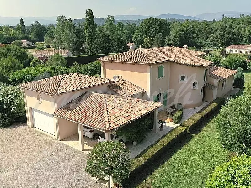 Maison, 326 m²