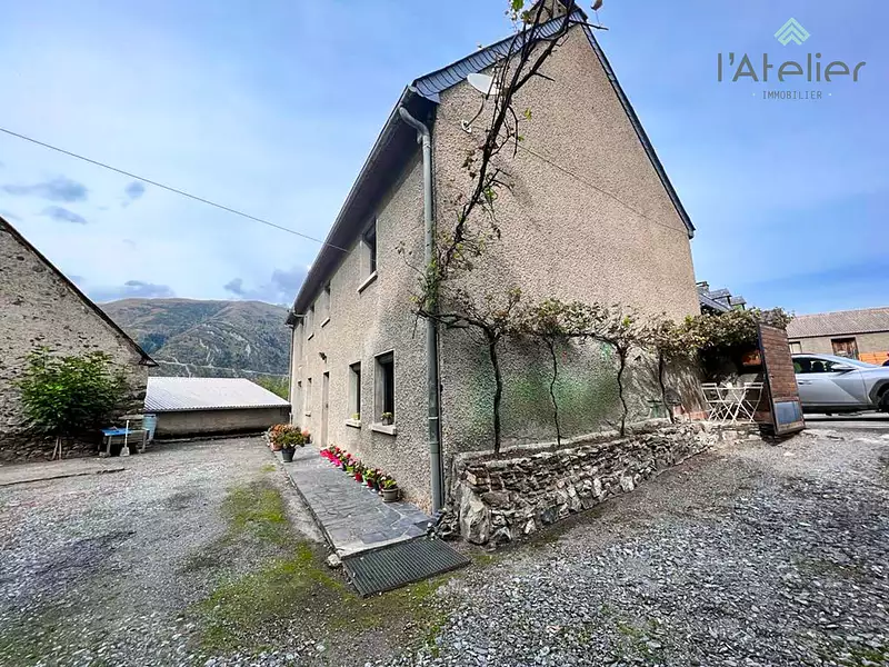 Maison, 165 m²