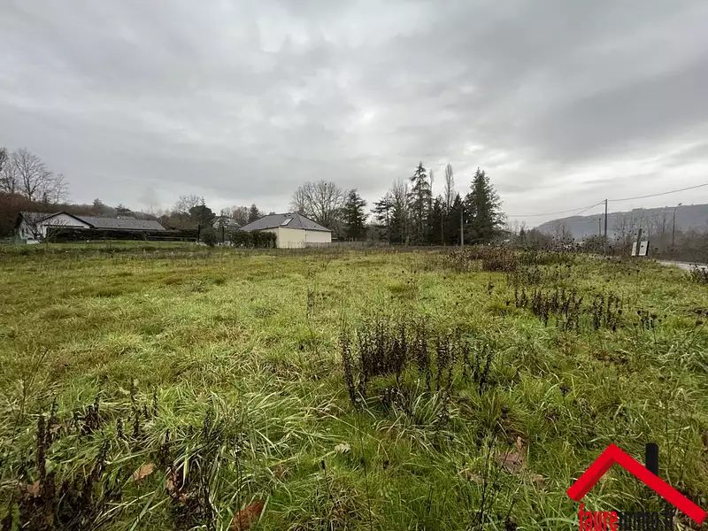 Terrain, 1 475 m²