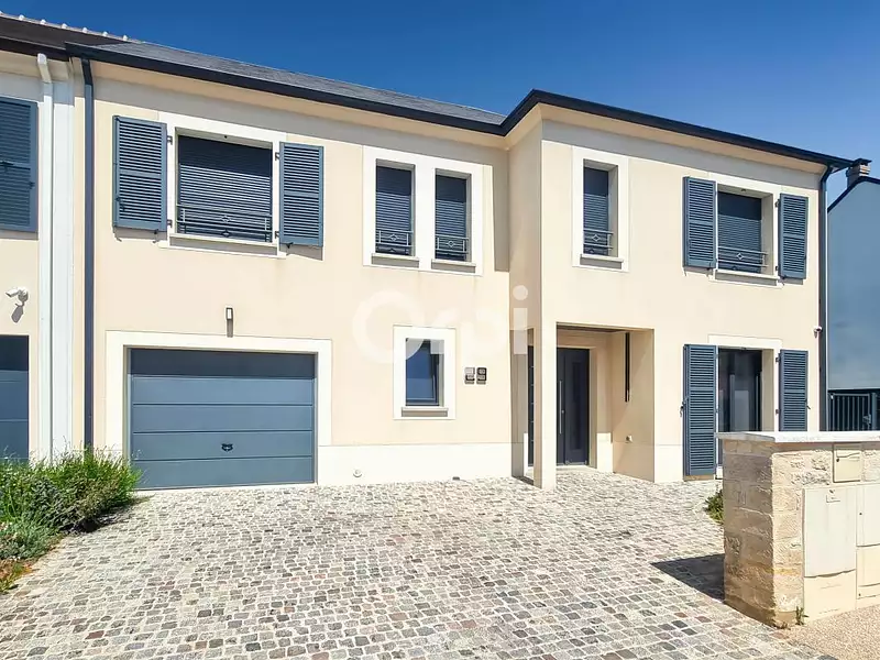Maison, 159 m²