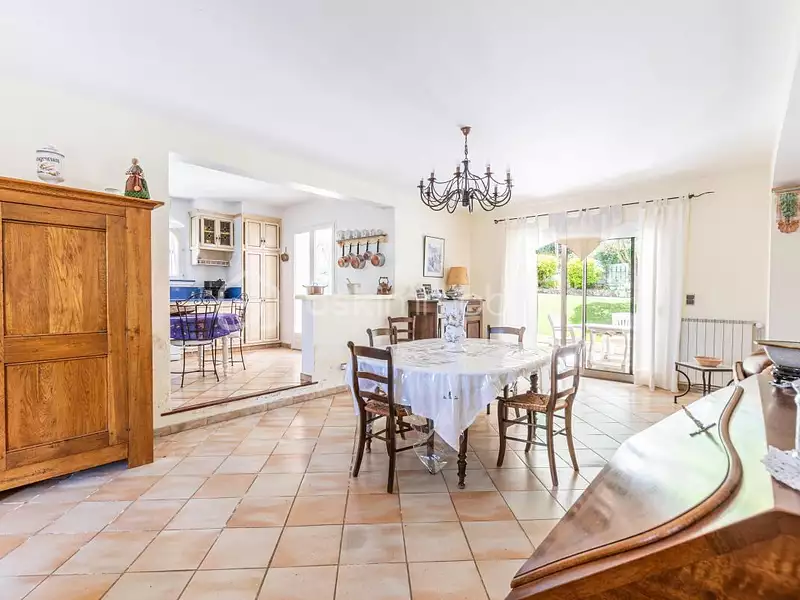 Maison, 160 m²