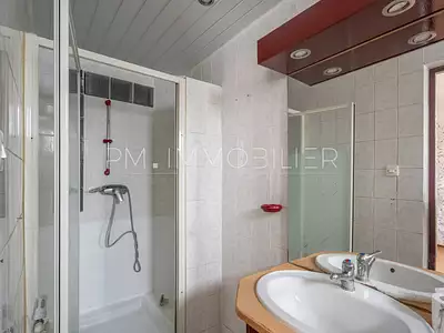Maison, 235 m²