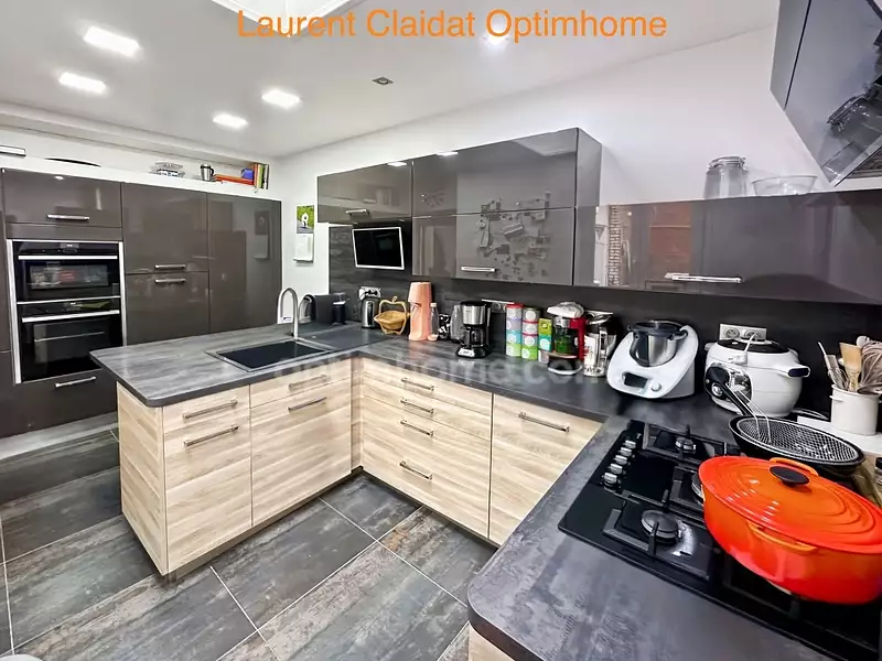 Maison, 244 m²