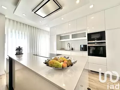 Maison, 200 m²