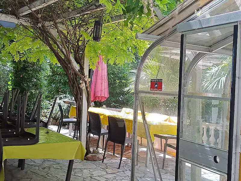 Maison, 780 m²