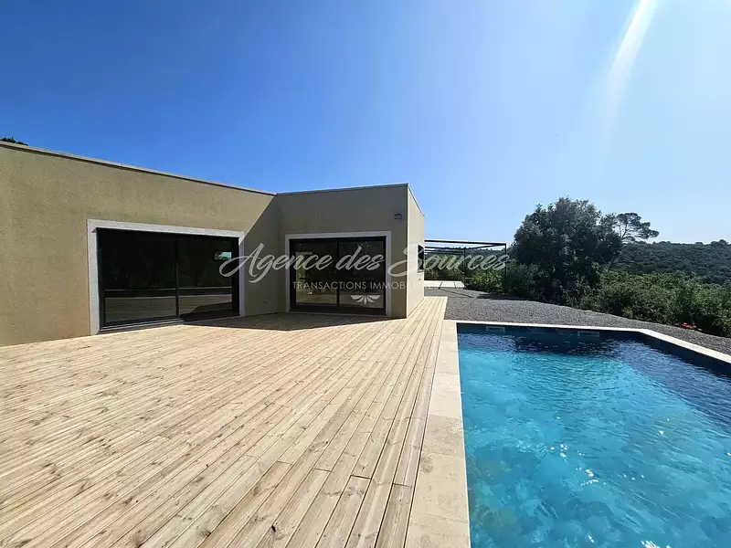 Maison, 176,58 m²