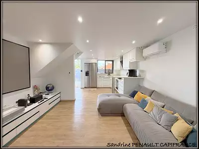 Maison, 246 m²