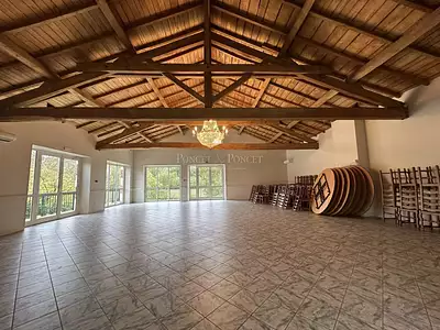 Maison, 3 500 m²
