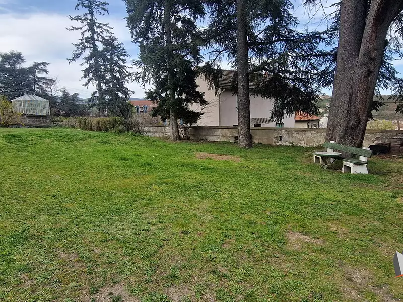 Terrain, 573 m²