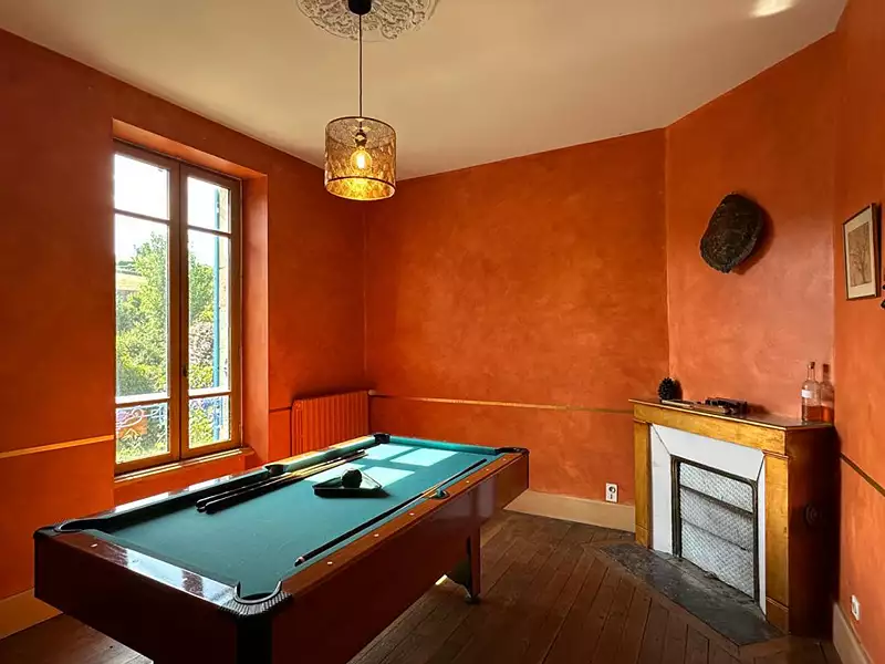 Maison, 690 m²
