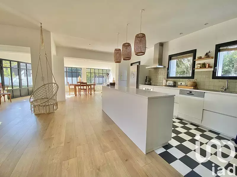 Maison, 185 m²