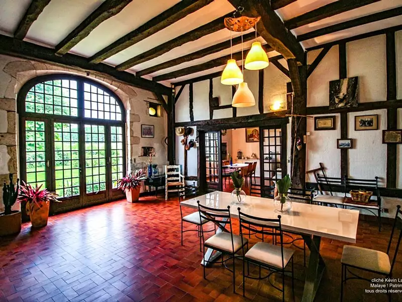 Maison, 276 m²