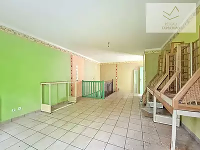 Immeuble, 277 m²