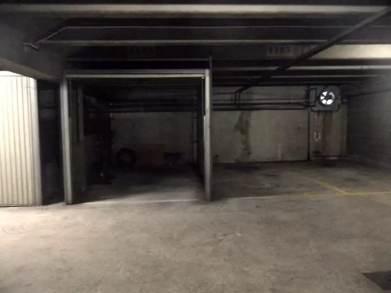 Parking, 14 m²