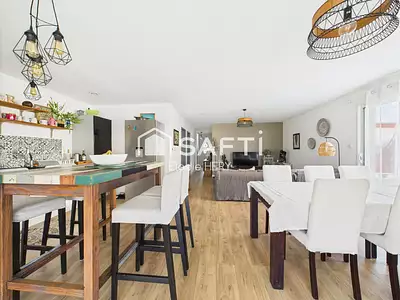 Maison, 137 m²