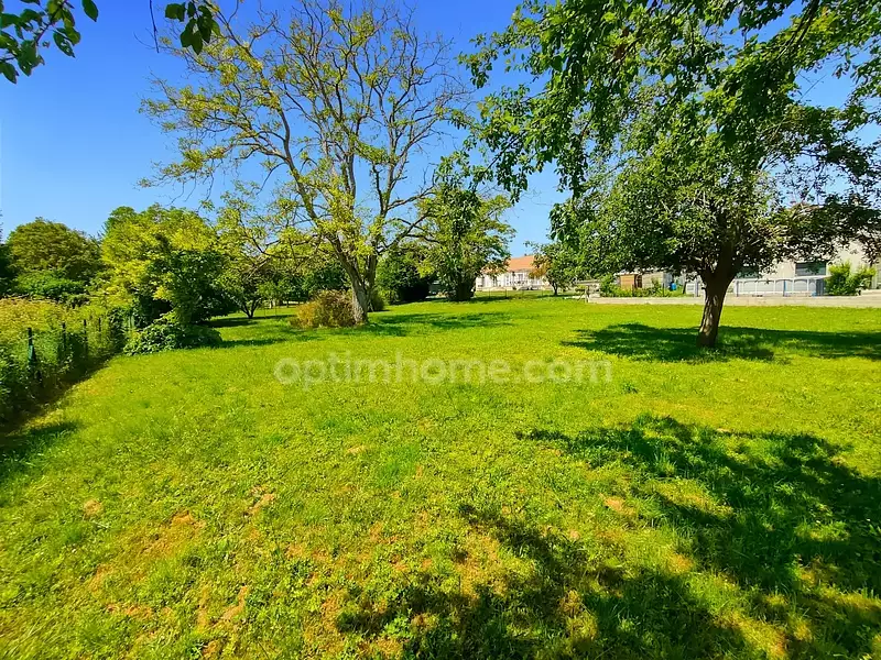 Terrain, 2 110 m²