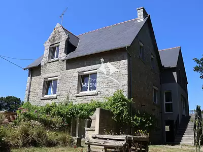 Maison, 252 m²
