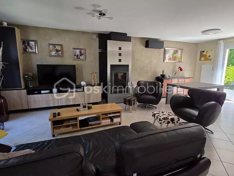 Maison, 111 m²