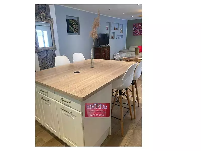 Maison, 169 m²