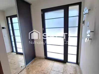 Maison, 220 m²
