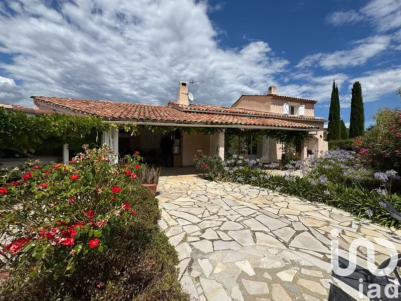 Maison, 244 m²