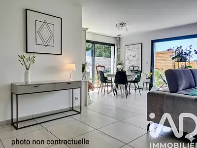 Maison, 114 m²