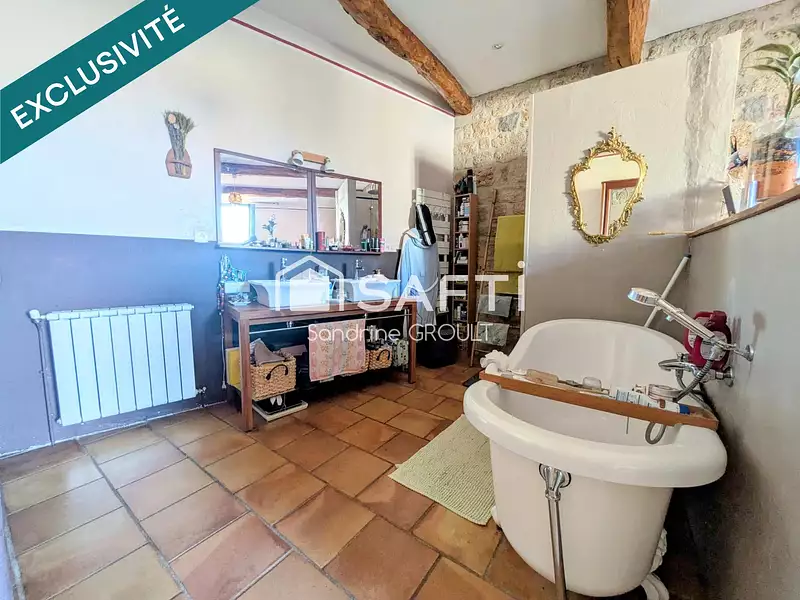 Maison, 230 m²