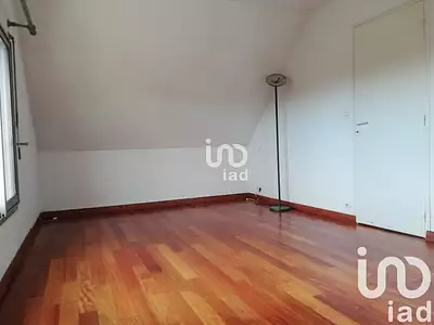 Maison, 225 m²