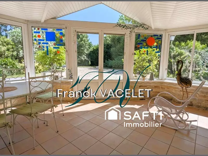 Maison, 260 m²