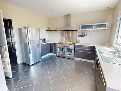 Maison, 140 m²