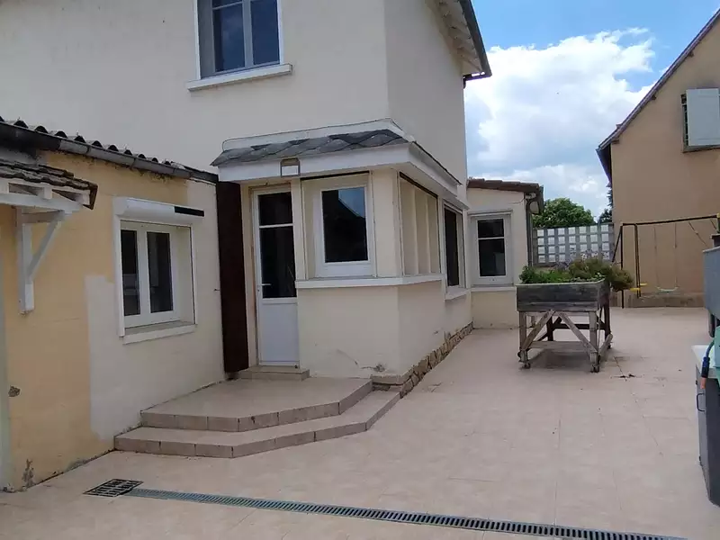 Maison, 167 m²