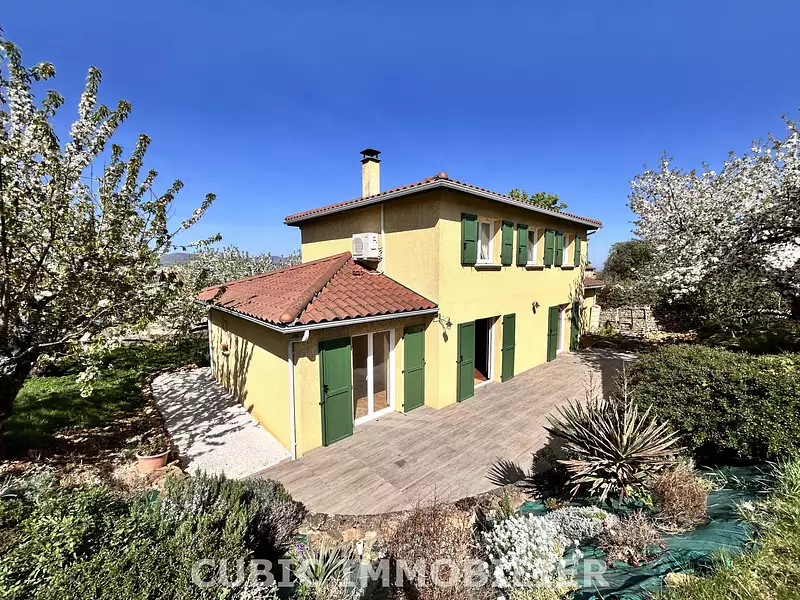 Maison, 140 m²