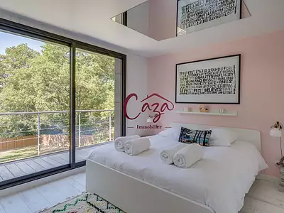 Maison, 335 m²