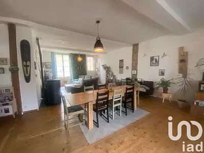 Maison, 196 m²