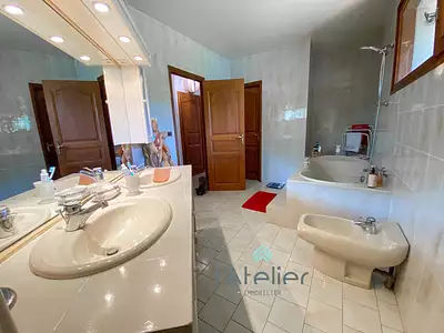 Maison, 300 m²