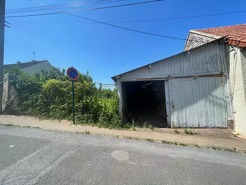 Terrain, 246 m²
