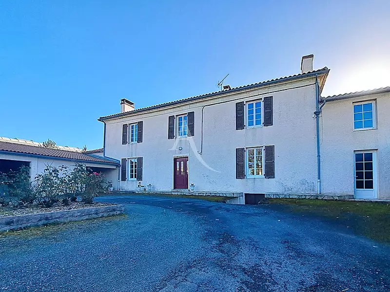 Maison, 145,83 m²