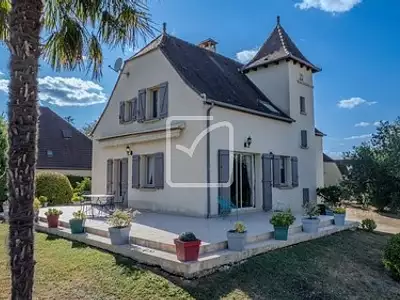 Maison, 144 m²