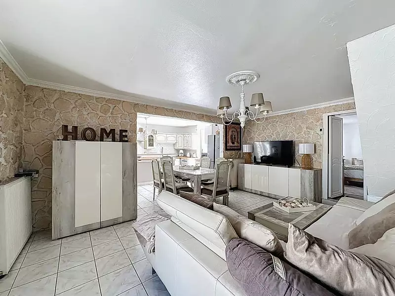 Maison, 190 m²