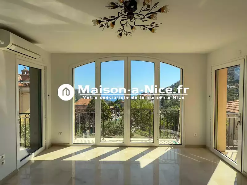 Maison, 333,07 m²
