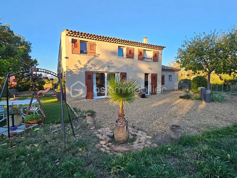 Maison, 162 m²