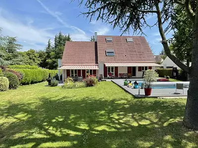 Maison, 210 m²
