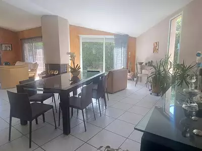 Maison, 170 m²