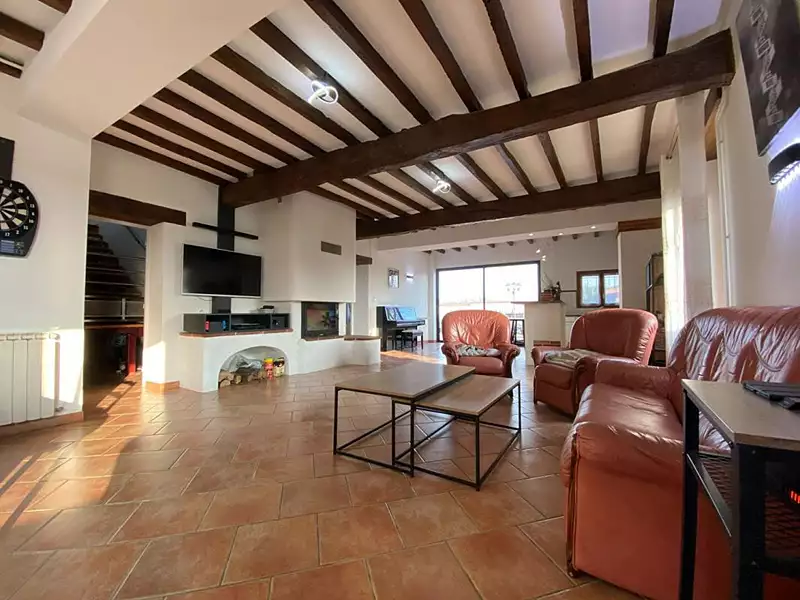 Maison, 238 m²