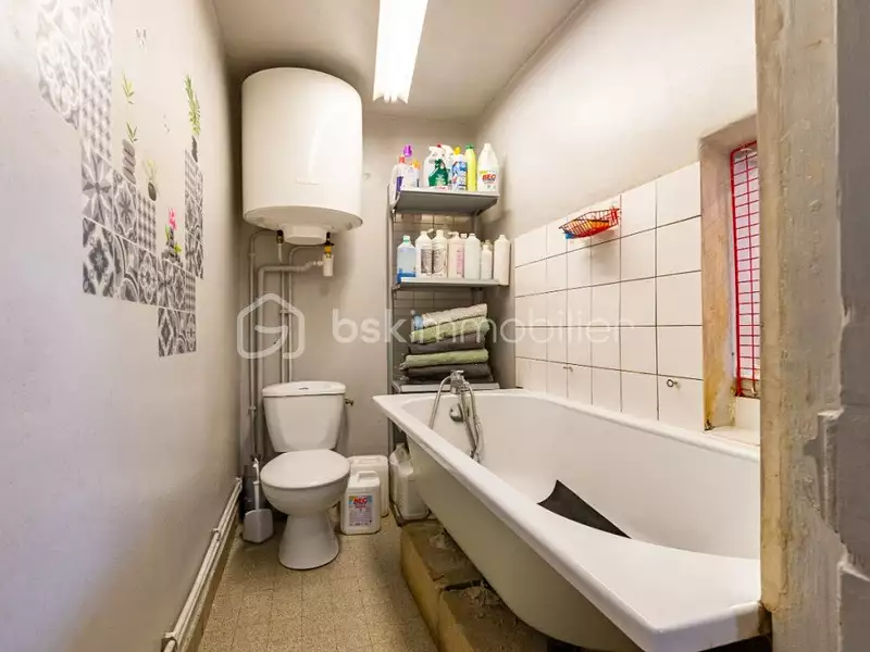 Immeuble, 240 m²