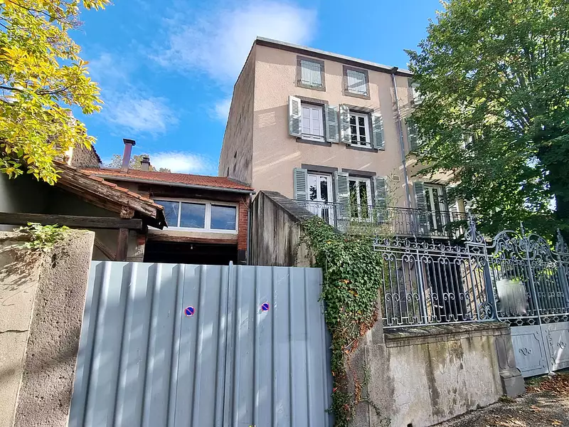 Maison, 239 m²