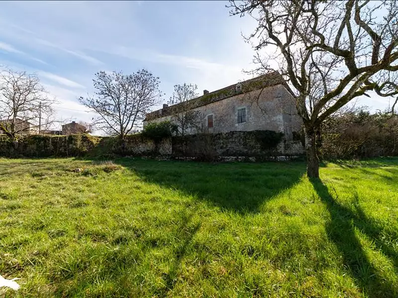 Maison, 600 m²