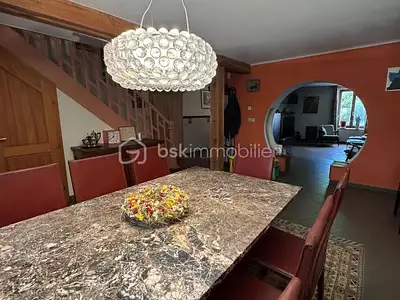 Maison, 260 m²